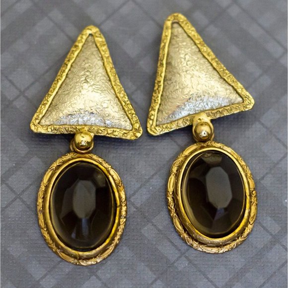 Large Vintage Golden Triangle Clip On Earrings Hecho en Mexico, G37 - Picture 2 of 5